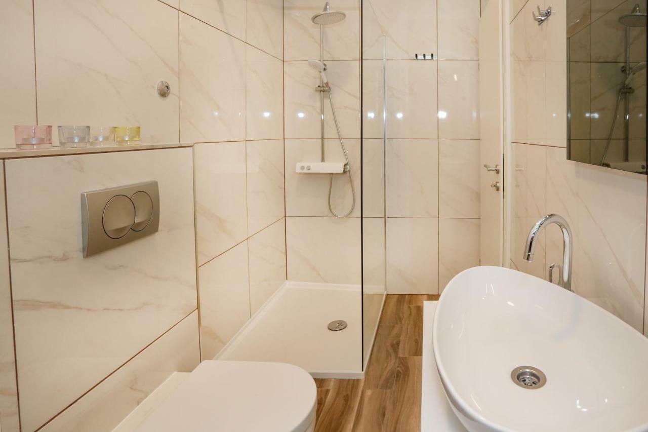 Studio Apartman Fictilis Spalato Esterno foto