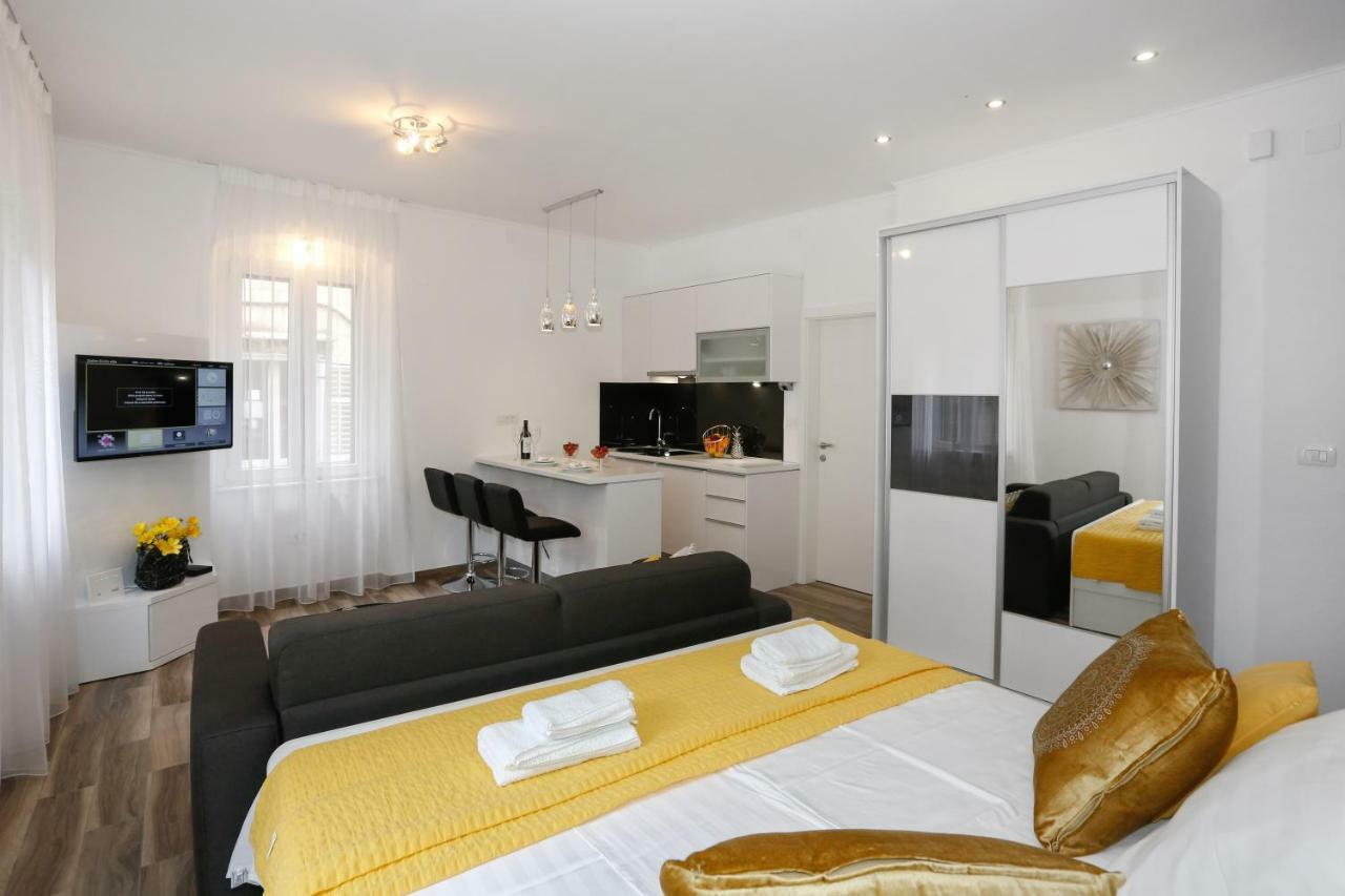 Studio Apartman Fictilis Spalato Esterno foto
